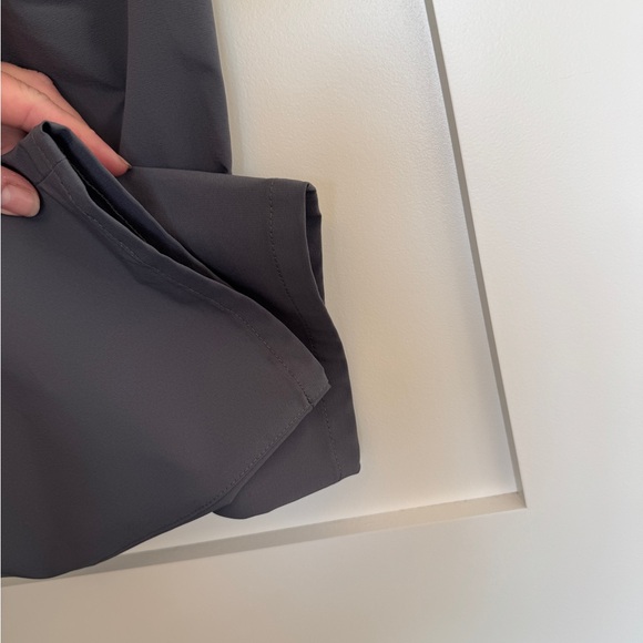 Mizzen+Main Helmsman Chino Pant - Charcoal 32 x 30 - Picture 6 of 7